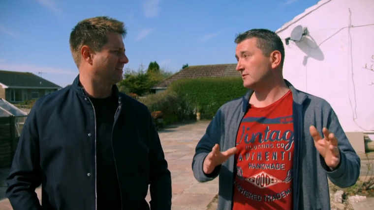 George Clarke's Amazing Spaces — s06e03 — Mobile Juice Bar and Modernist Tent