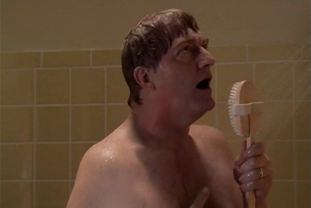 Сейчас или никогда — s01e20 — The Bugmeister