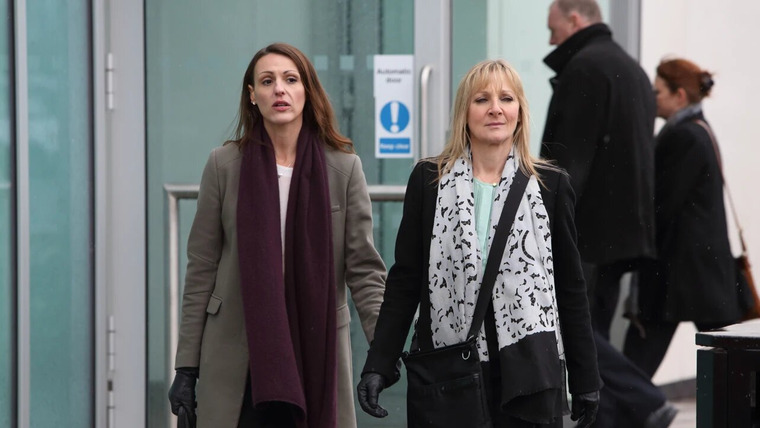 Scott and Bailey — s03e07 — Wrong Place, Wrong Time