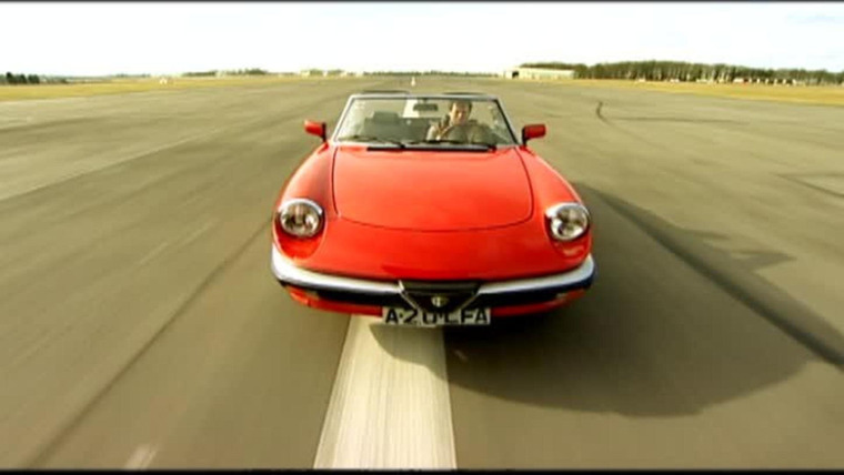Махинаторы — s04e06 — Alfa Romeo Spider Veloce (2)