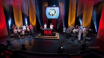 Hell's Kitchen — s11e01 — 20 Chefs Compete, Part 1