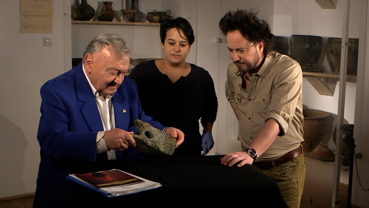 Ancient Aliens — s18e15 — Ancient Aliens On Location: Mysterious Artifacts