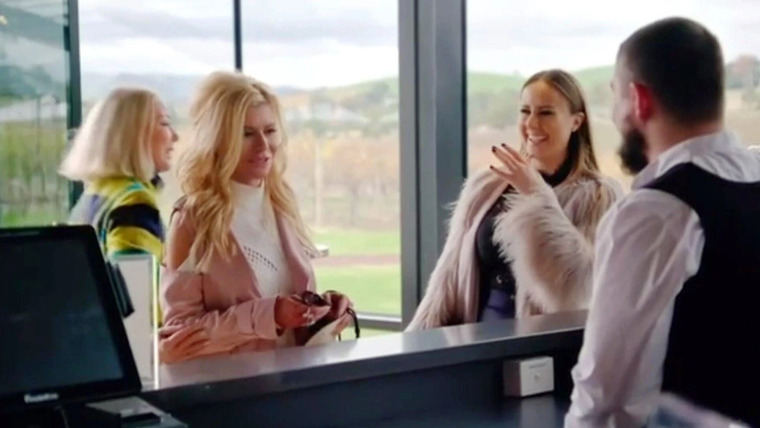 The Real Housewives of Melbourne — s04e04 — Dishing the Dirt