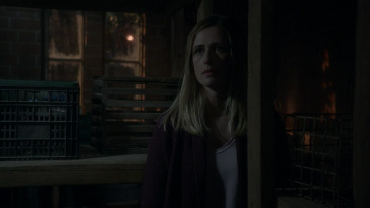 American Gothic — s01e01 — Arrangement in Grey and Black