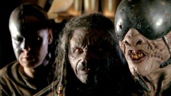 Farscape — s02e20 — Liars, Guns and Money Part II: With Friends Like These...