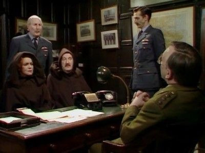 'Allo 'Allo! — s07e04 — Up the Crick without a Piddle
