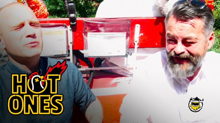 Горячие — s02 special-5 — Chili Klaus and Sean Evans Eat the World's Hottest Pepper on the Carriage Ride From Hell