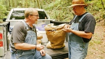 Moonshiners — s09e07 — Busted by the Law