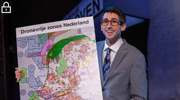 Lubach — s02e19 — Is Nederland Klaar Voor Russische Aanvallen?