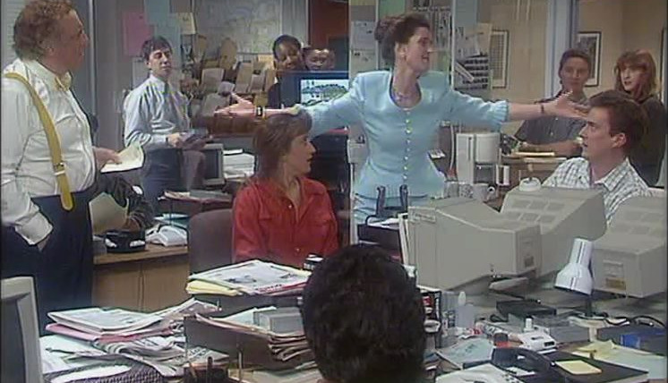 Drop the Dead Donkey — s02e08 — Don't Mention the Arabs