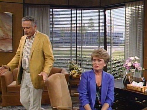 The Golden Girls — s02e01 — End of the Curse
