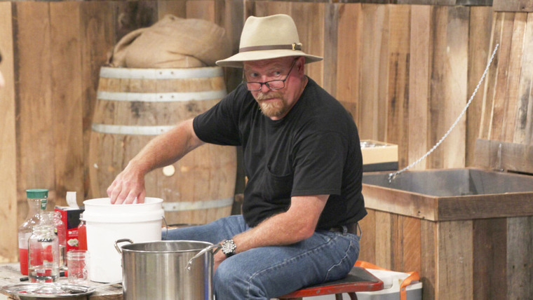 Moonshiners: Master Distiller — s03e06 — Battle of the States