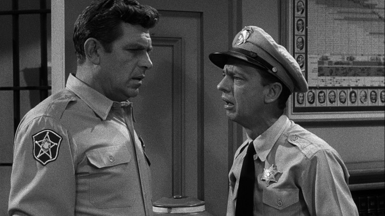 The Andy Griffith Show — s04e10 — Up in Barney's Room