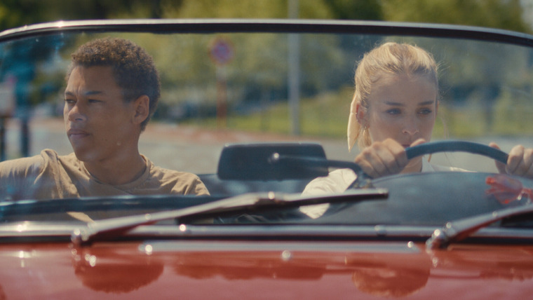 Knokke Off — s01e06 — Ik ruik naar seks