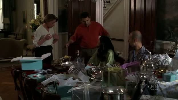Закон и порядок — s14e23 — Caviar Emptor
