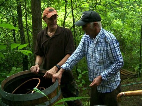 Moonshiners — s03e04 — More Shiners, More Problems