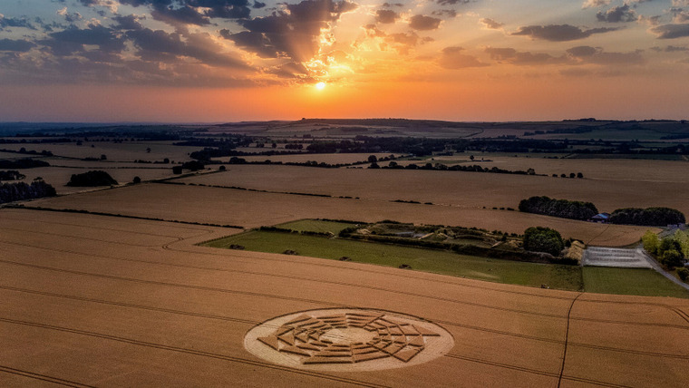 Ancient Aliens — s19e02 — The Crop Circle Code