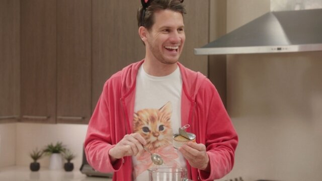 Tosh.0 — s12e04 — Cat Food Reviewer