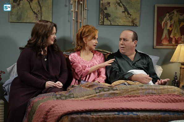 Mike & Molly — s06e05 — Joyce's Will Be Done