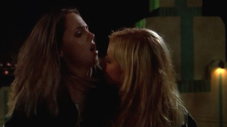 Buffy the Vampire Slayer — s03e21 — Graduation Day — Part I