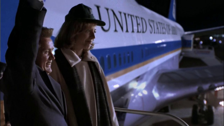 The West Wing — s02e07 — The Portland Trip