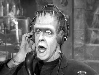 The Munsters — s01e18 — If a Martian Answers, Hang Up