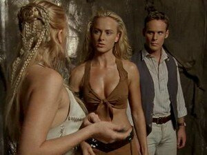 The Lost World — s02e16 — Quality of Mercy
