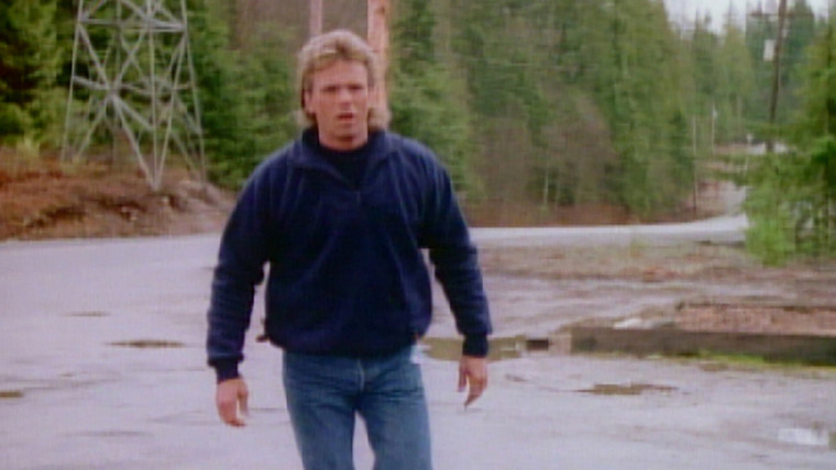 MacGyver — s04e17 — Easy Target