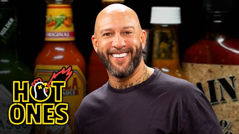 Горячие — s29 special-1 — Tim Howard Makes the Save While Eating Spicy Wings