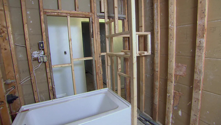 Property Brothers — s2015e08 — Room to Grow in Time for a Surprise Delivery