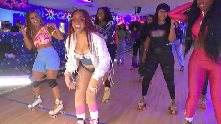 The Real Housewives of Atlanta — s15e08 — Rollerskates and Blind Dates