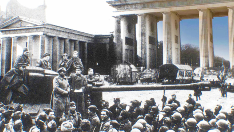 World War II: Secrets from Above — s01e03 — Road to Berlin
