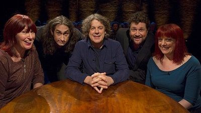 Alan Davies: As Yet Untitled — s02e06 — Country File