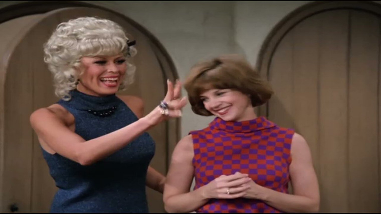 Laverne & Shirley — s07e04 — Teenage Lust (aka Young at Heart)
