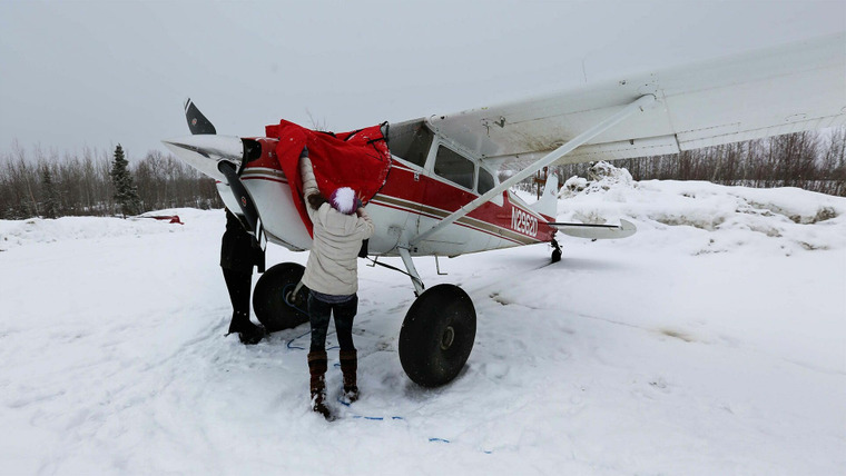 Ice Airport Alaska — s04e10 — Thawed Out