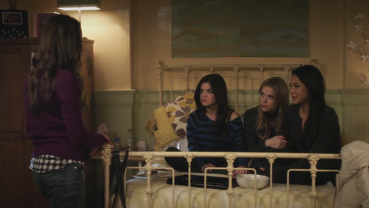 Pretty Little Liars — s01e22 — For Whom the Bell Tolls