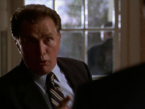 The West Wing — s03e08 — The Women of Qumar