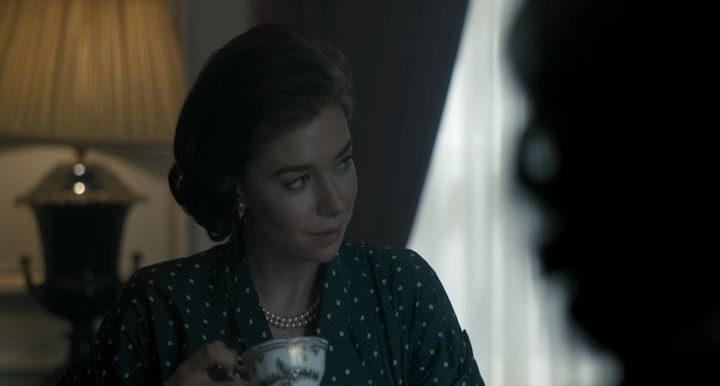 The Crown — s01e01 — Wolferton Splash