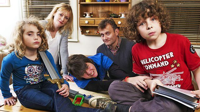 Outnumbered — s02e01 — The Wedding