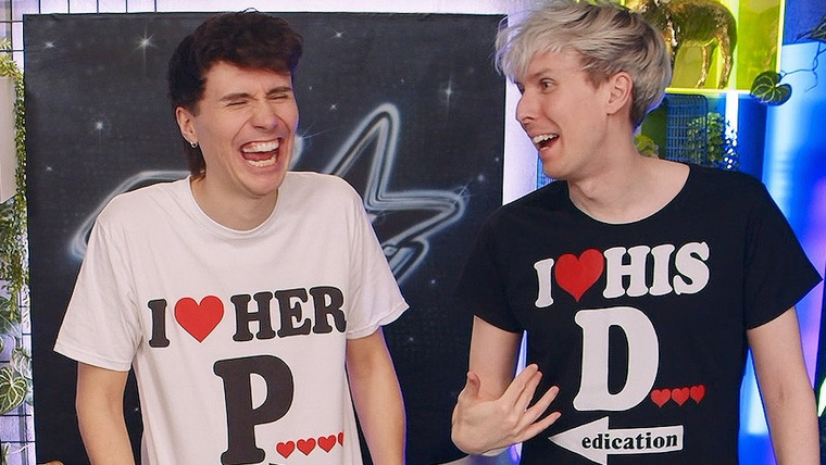 Dan and Phil — s09e07 — Viewers Pick Our Outfits!