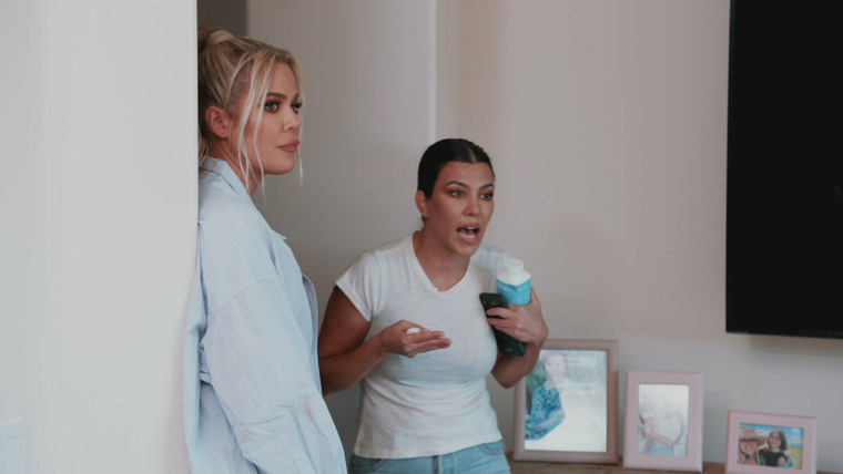 Keeping Up with the Kardashians — s18e02 — Fights, Friendships and Fashion Week (2)