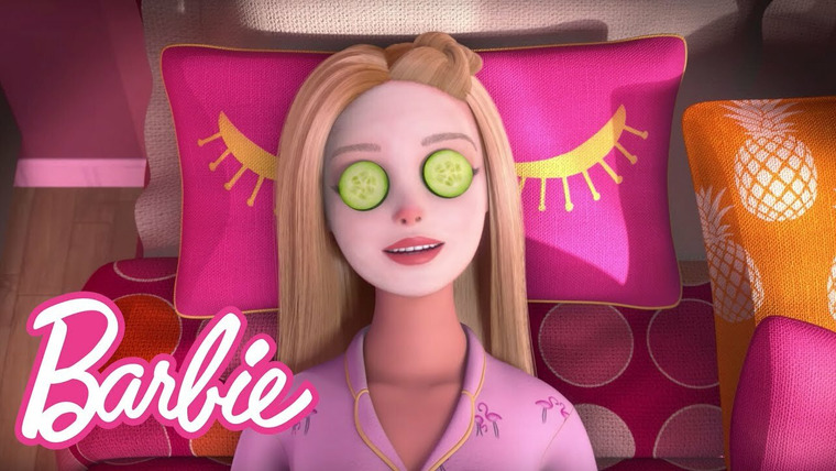 Barbie Vlogs — s01e109 — DIY Spa Day with Homemade Lemon Face Mask, Body Scrub, & Chocolate Lip Balm