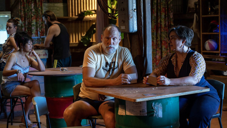 Население: 11 — s01e03 — Who's Jeff?