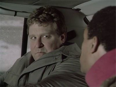 Уравнитель — s02e22 — Re-Entry