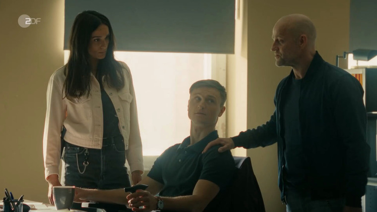 По ту сторону Шпреи — s03e01 — Du bist mein