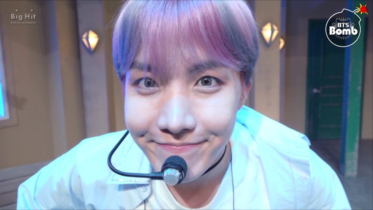 Bangtan Bomb — s15e21 — Eye contact with j-hope just for 10 seconds