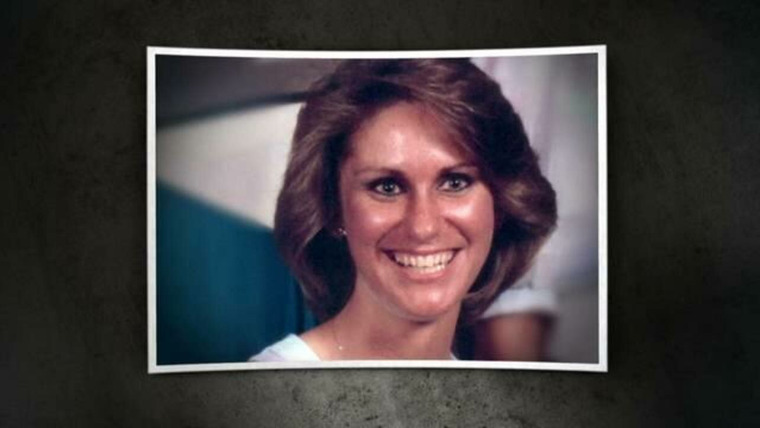 48 часов — s35e07 — The 'Unsolvable' Murder of Roxanne Wood