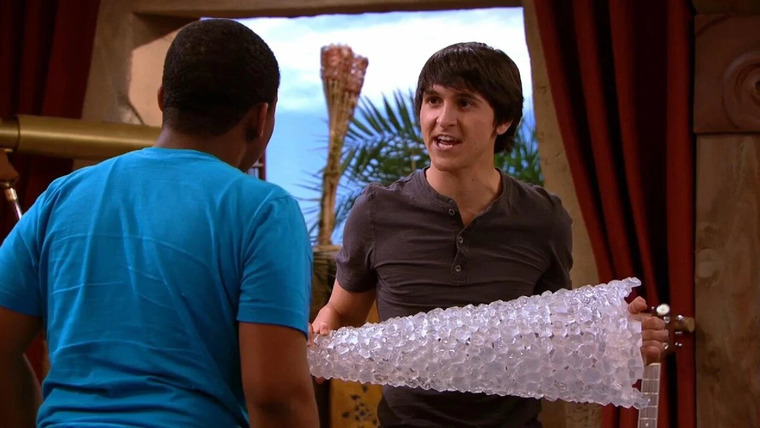 Pair of Kings — s02e06 — An Ice Girl for Boomer