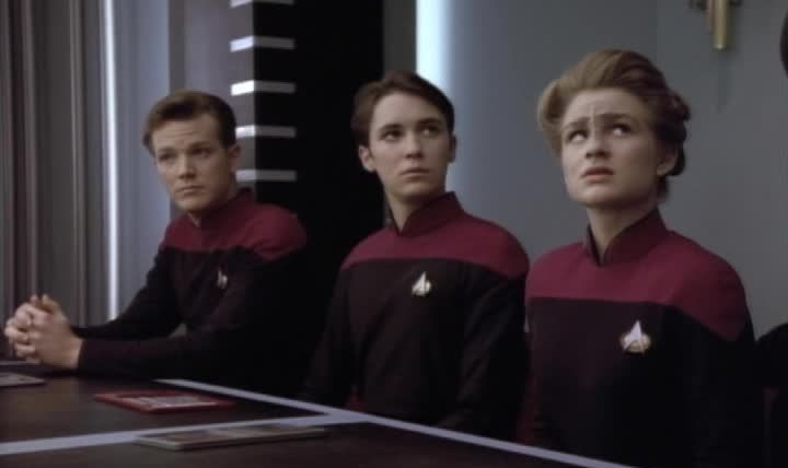 Star Trek: The Next Generation — s05e19 — The First Duty