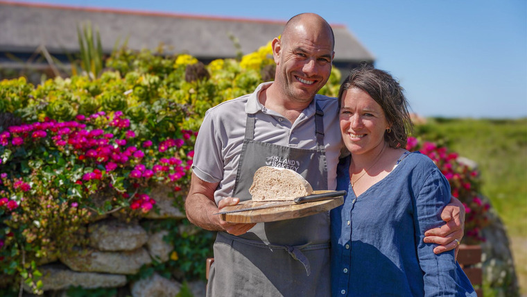 Summer in the Scilly Isles — s01e02 — Episode 2